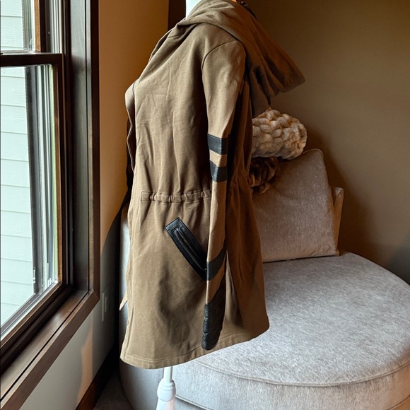 Blanc Noir Army Green and Black Jacket - Picture 2 of 8